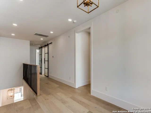 103 E WILDWOOD #B San Antonio, TX 78212