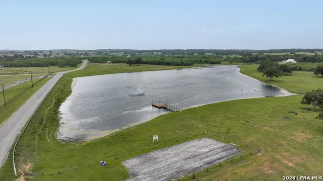 10 Patriot Circle Luling, TX 78648