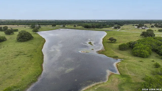 10 Patriot Circle Luling, TX 78648