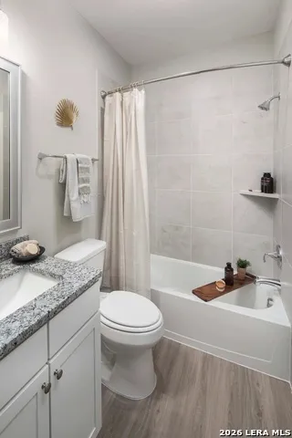 1840 WOODLAND FIELD XING Unit 207 Spring, TX 77380