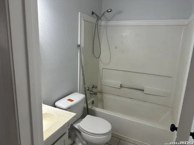 401 W Adams Pleasanton, TX 78064