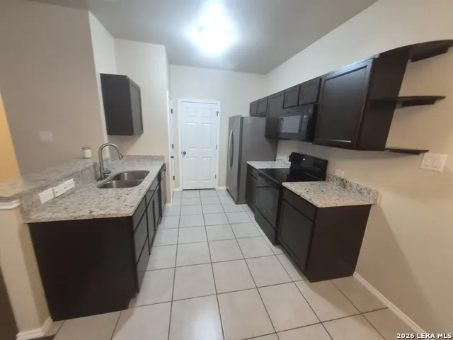 8703 Pensive Dr. Converse, TX 78109