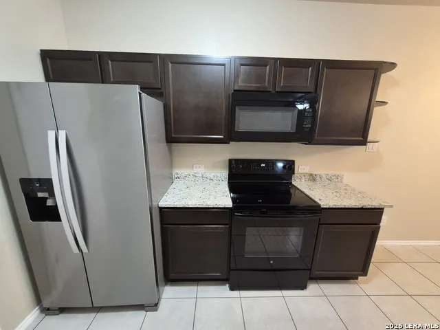 8703 Pensive Dr. Converse, TX 78109
