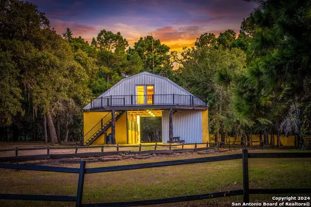 1031 Angel Lake Estates Alleyton, TX 78935