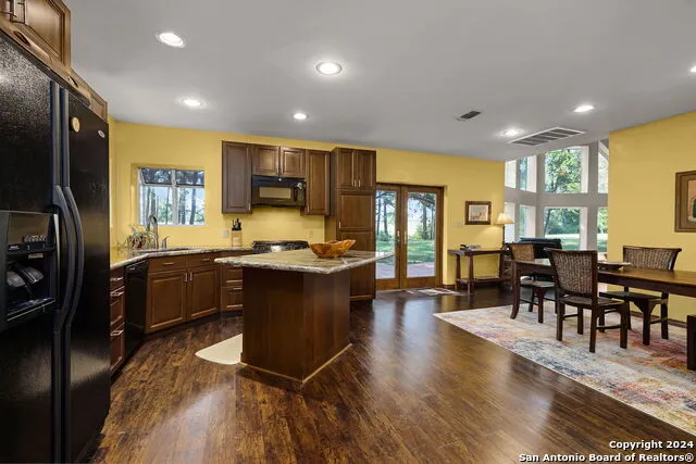 1031 Angel Lake Estates Alleyton, TX 78935