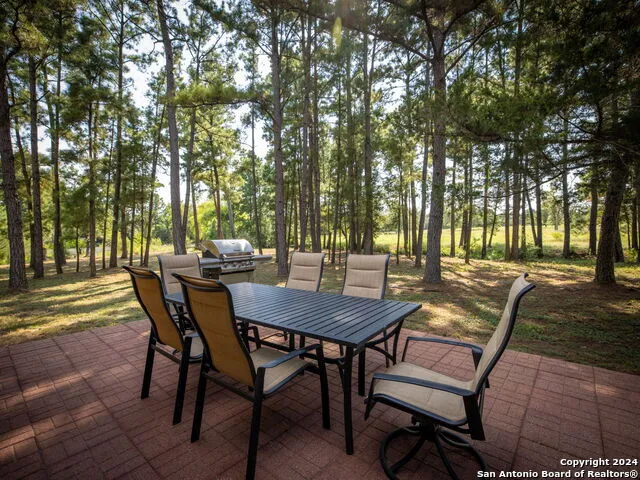 1031 Angel Lake Estates Alleyton, TX 78935