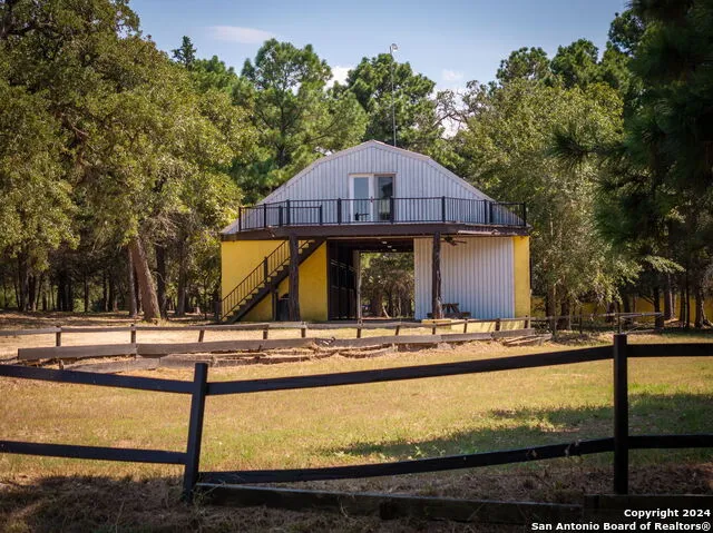 1031 Angel Lake Estates Alleyton, TX 78935
