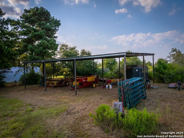 1031 Angel Lake Estates Alleyton, TX 78935