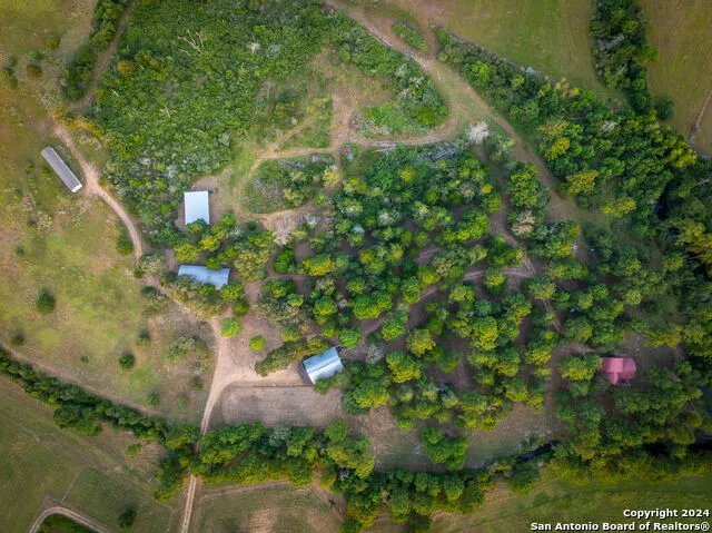 1031 Angel Lake Estates Alleyton, TX 78935