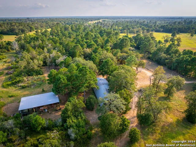 1031 Angel Lake Estates Alleyton, TX 78935
