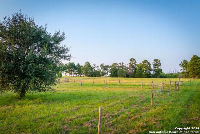 1031 Angel Lake Estates Alleyton, TX 78935