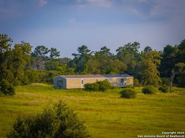 1031 Angel Lake Estates Alleyton, TX 78935