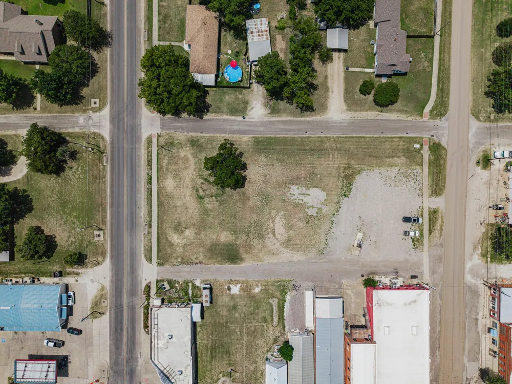 W 04th Street Crawford, TX 76638