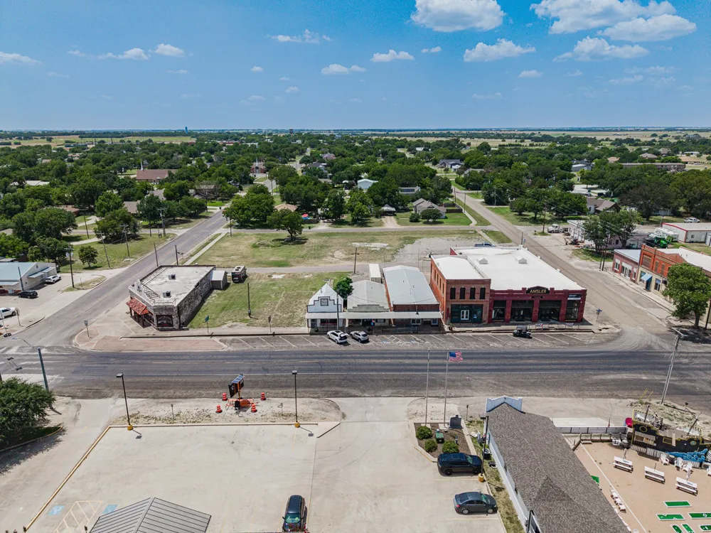 W 04th Street Crawford, TX 76638