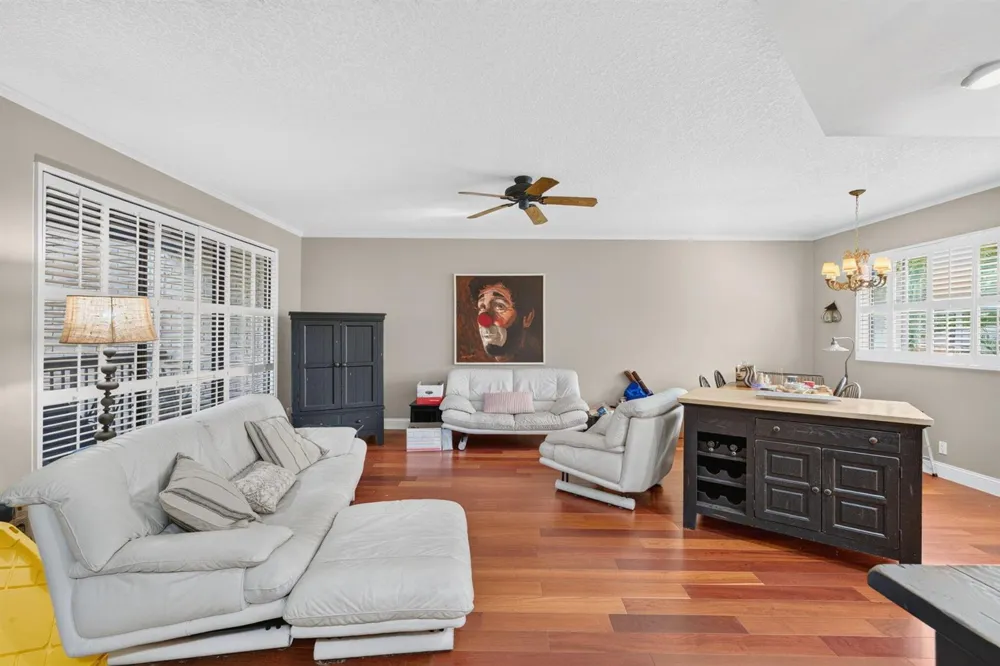 1401 NE 9th Street #20 Fort Lauderdale, FL 33304