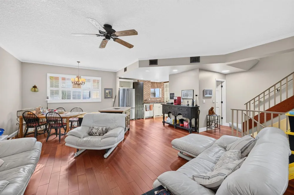 1401 NE 9th Street #20 Fort Lauderdale, FL 33304