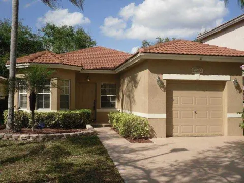 4925 EGRET COURT