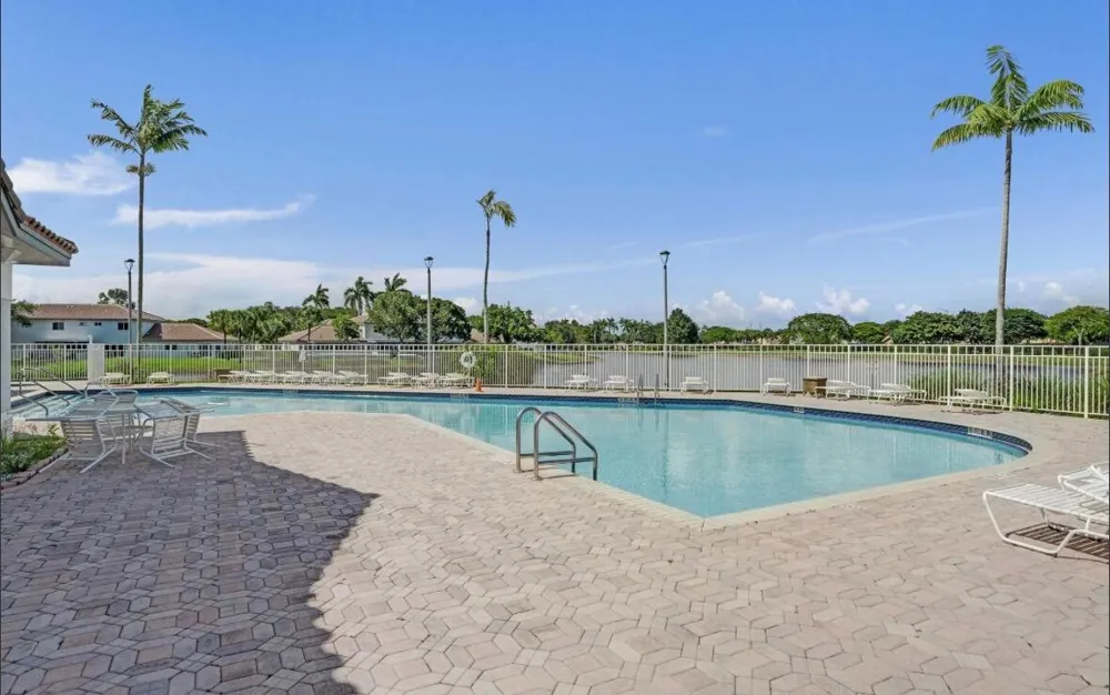 552 NW 208th Terrace Pembroke Pines, FL 33029