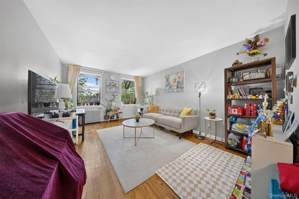 215-43 48th Ave #3E Bayside, NY 11361