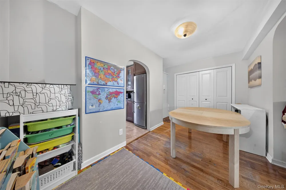 215-43 48th Ave #3E Bayside, NY 11361