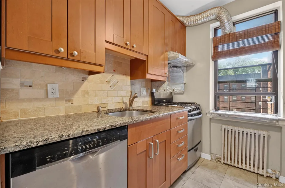 215-43 48th Ave #3E Bayside, NY 11361