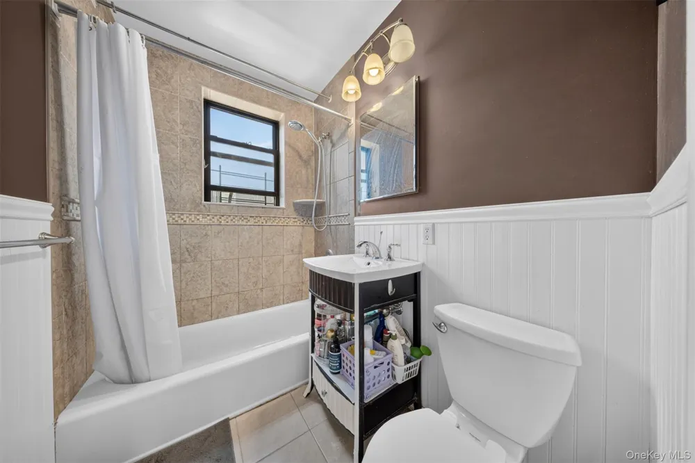 215-43 48th Ave #3E Bayside, NY 11361