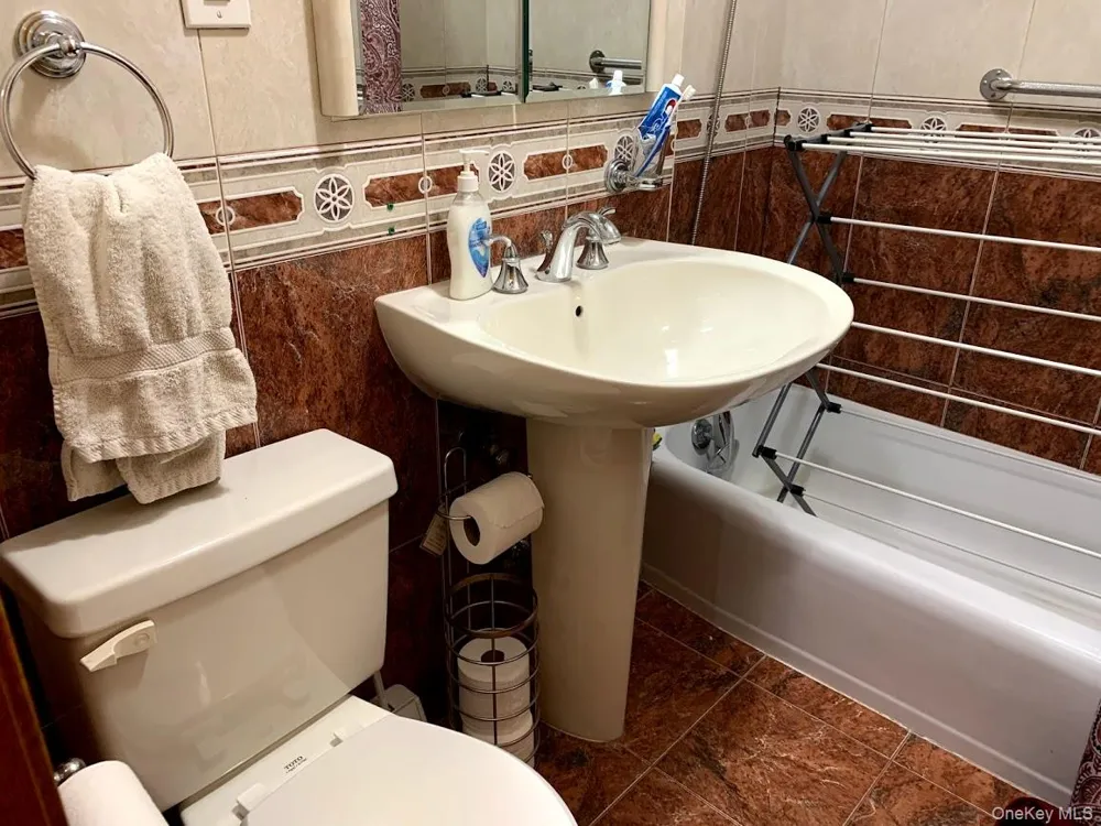 61-35 98th Street #2C Rego Park, NY 11374