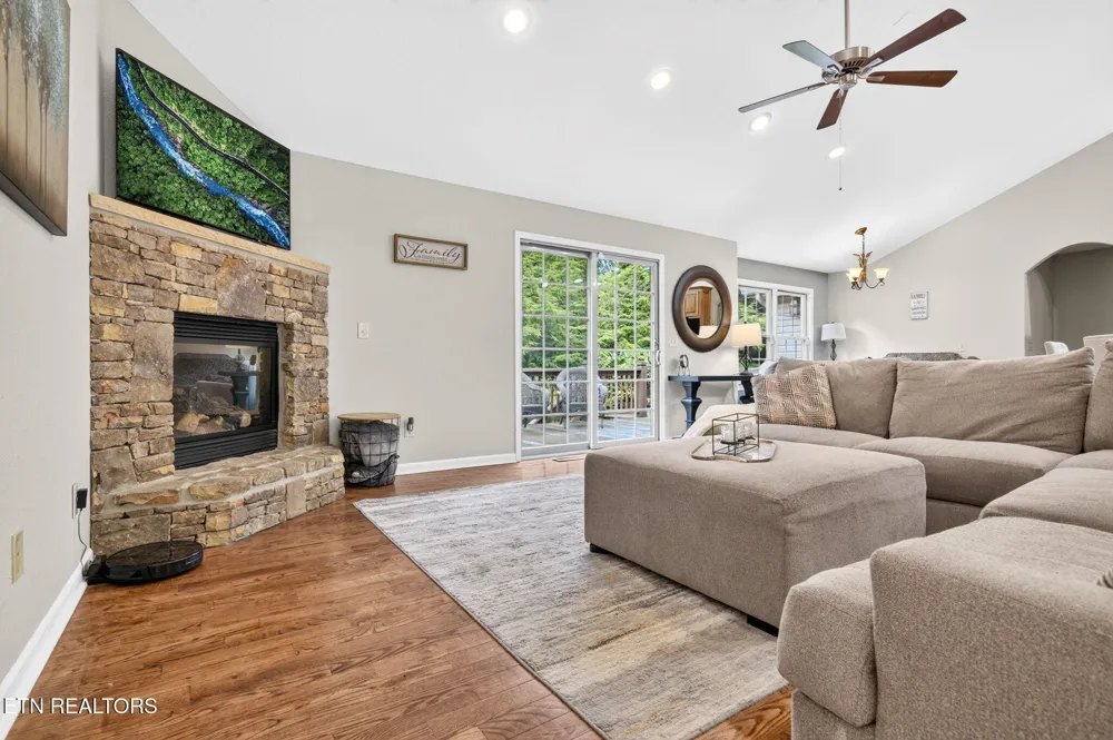 50 Ross Place Monterey, TN 38574