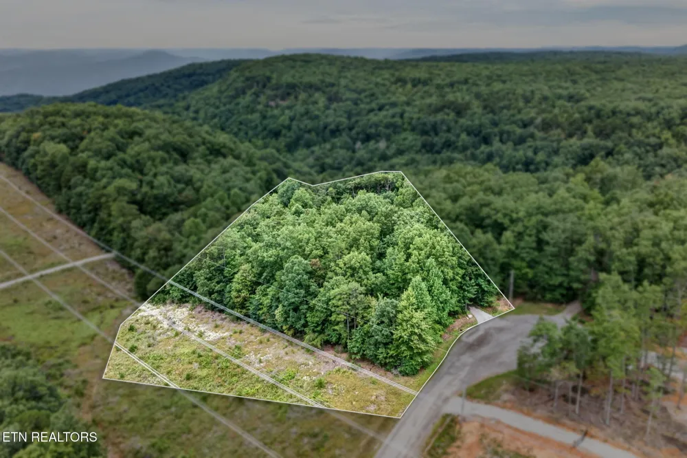 50 Ross Place Monterey, TN 38574