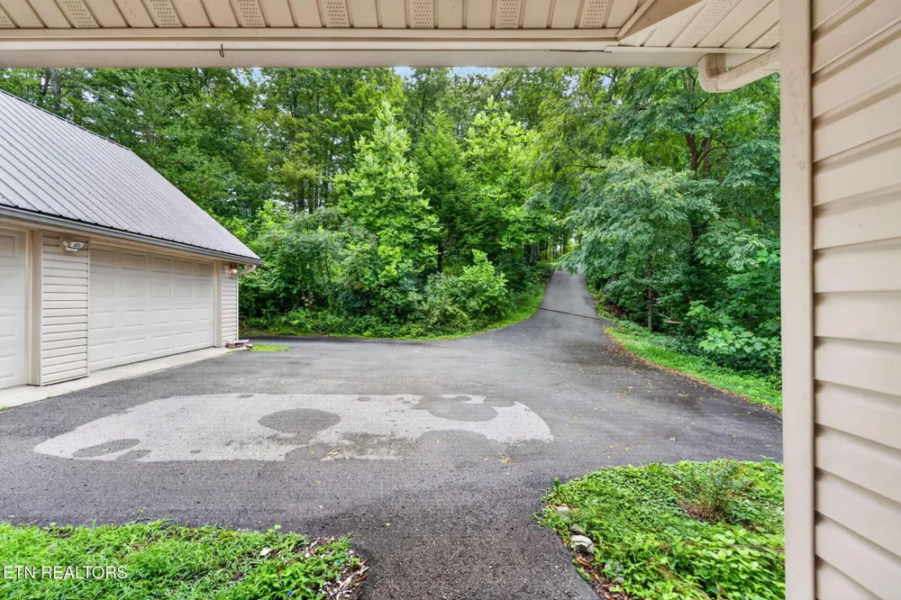 50 Ross Place Monterey, TN 38574