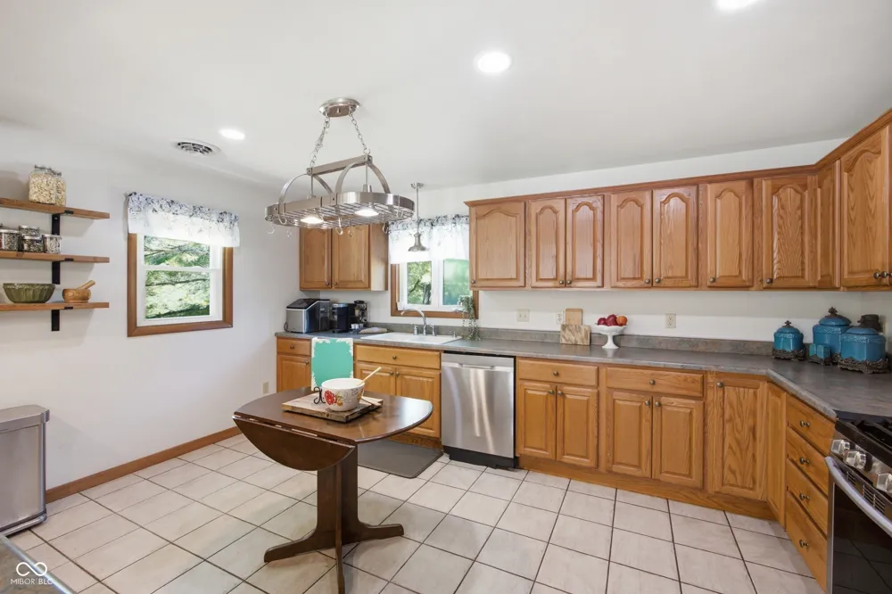 8271 W County Road 700 Middletown, IN 47356
