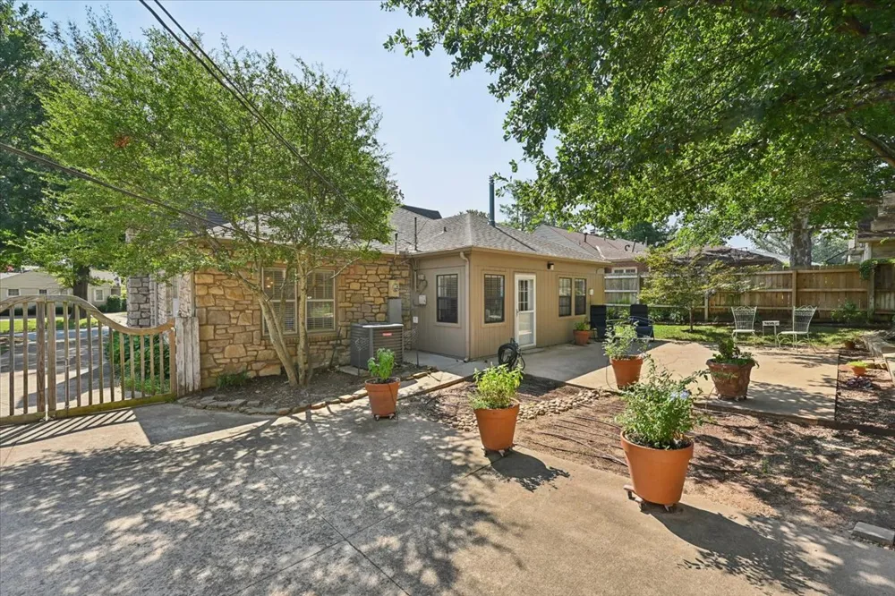 3308 S Utica Avenue Tulsa, OK 74105