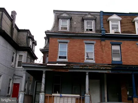 1208 W ROCKLAND STREET