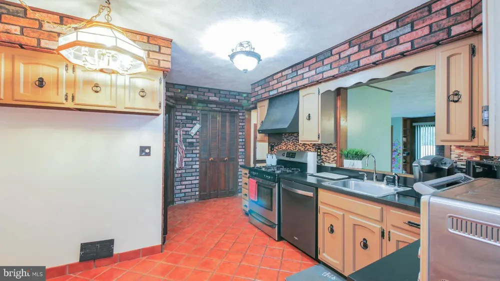 100 KENNEDY BOULEVARD Somerdale, NJ 08083