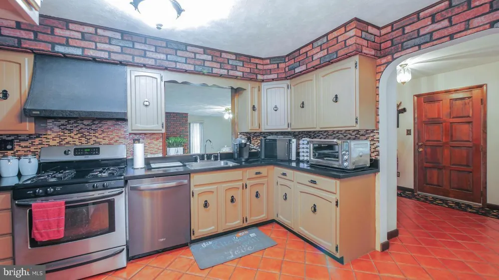 100 KENNEDY BOULEVARD Somerdale, NJ 08083