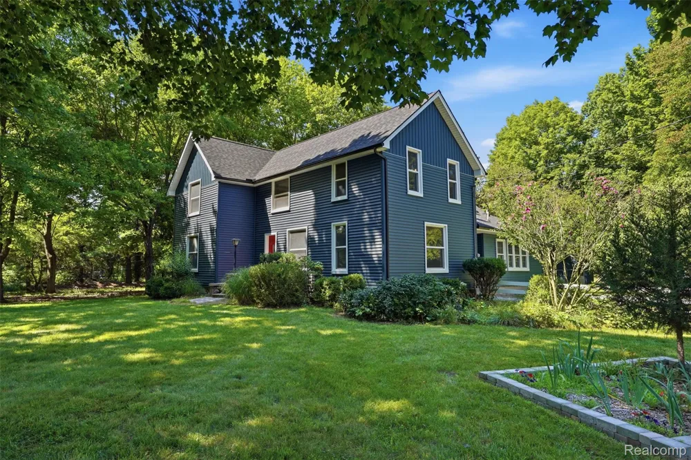 8880 Cedar Lake Road Putnam Township, MI 48169