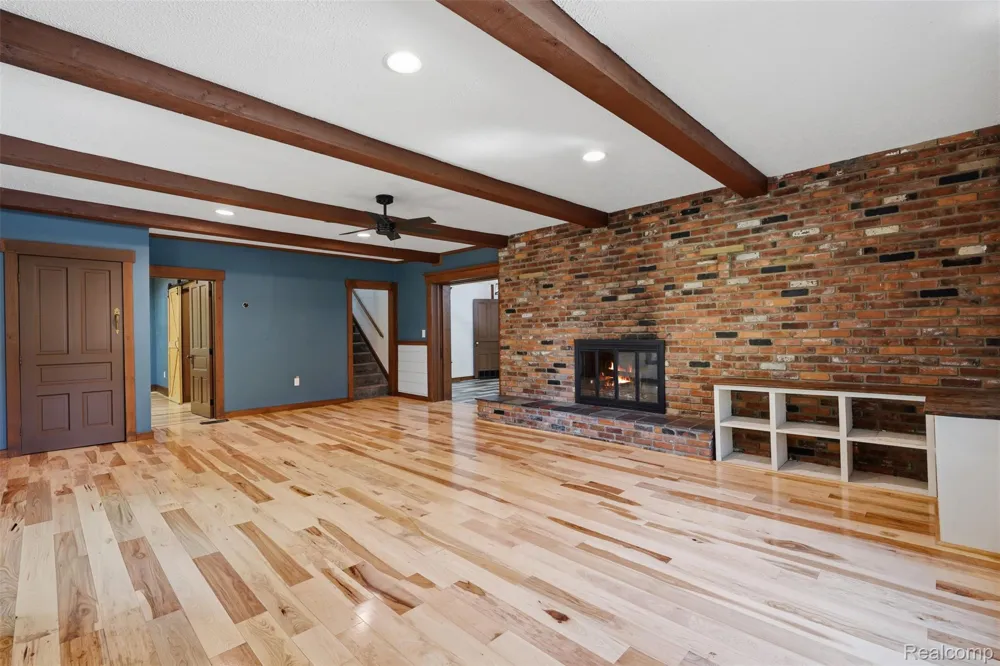 8880 Cedar Lake Road Putnam Township, MI 48169