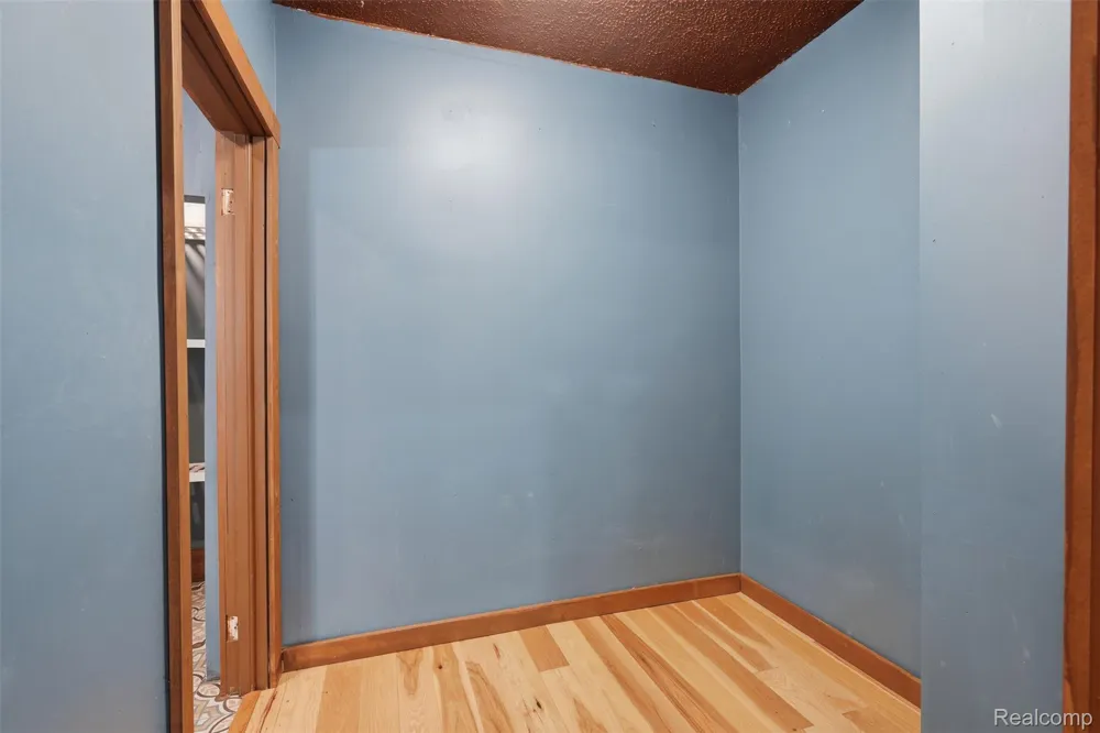 8880 Cedar Lake Road Putnam Township, MI 48169