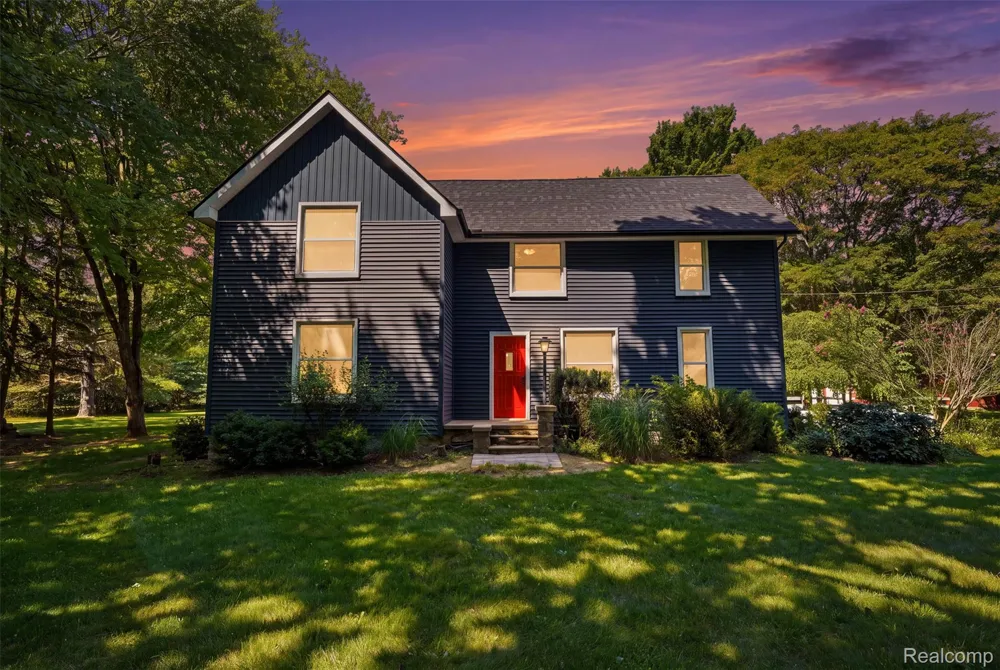 8880 Cedar Lake Road Putnam Township, MI 48169