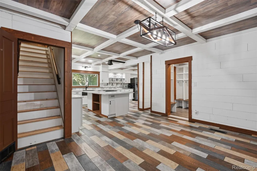 8880 Cedar Lake Road Putnam Township, MI 48169