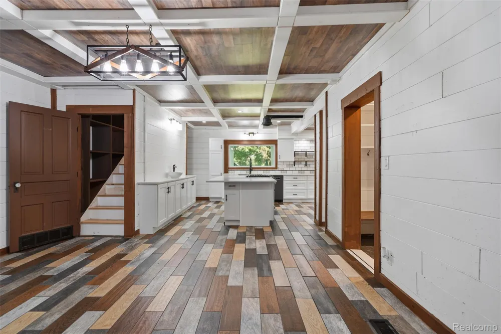 8880 Cedar Lake Road Putnam Township, MI 48169