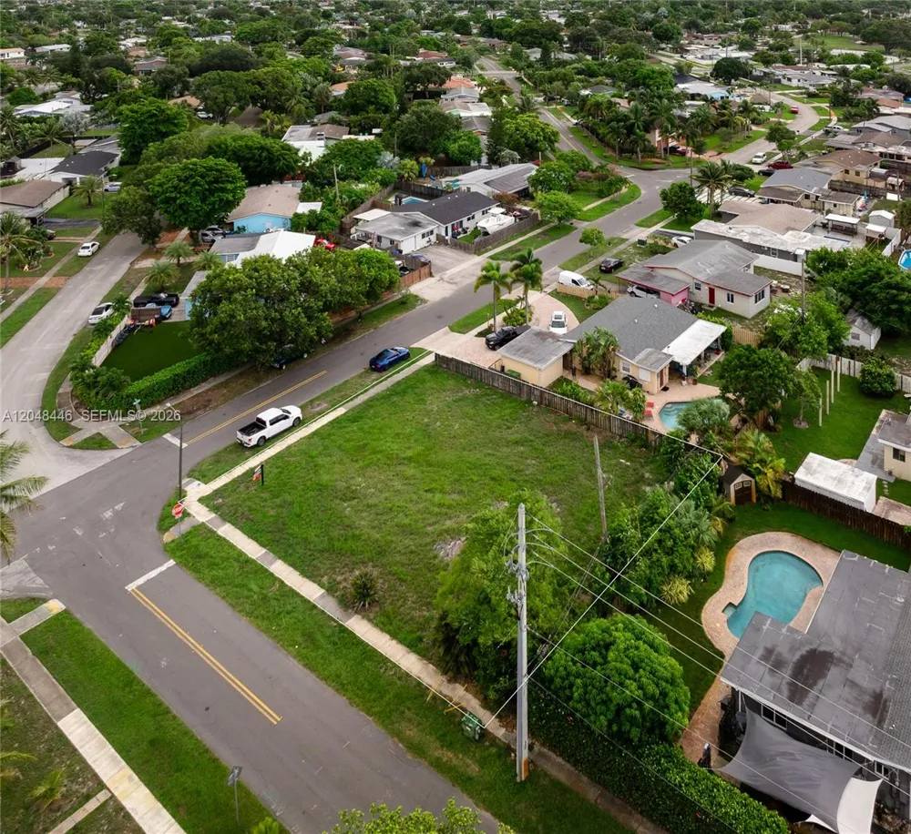 3644 SW 21st Street Fort Lauderdale, FL 33312