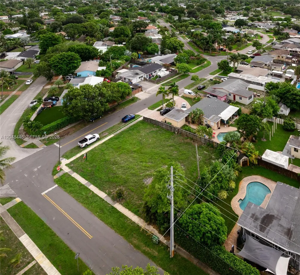 3644 SW 21st Street Fort Lauderdale, FL 33312