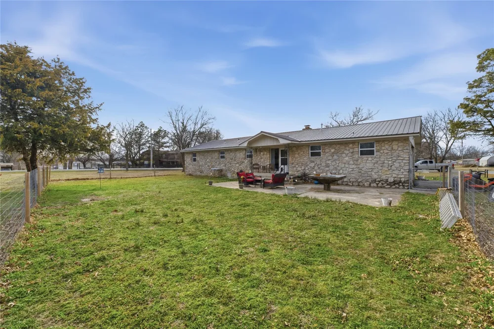 1101 Beech Street Chelsea, OK 74016