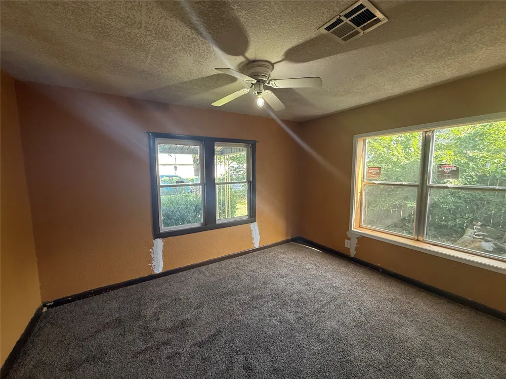 1207 NW C STREET Ardmore, OK 73401