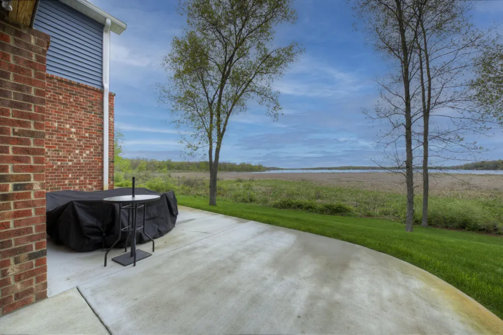 144 Bloomfield Boulevard Brooklyn, MI 49230