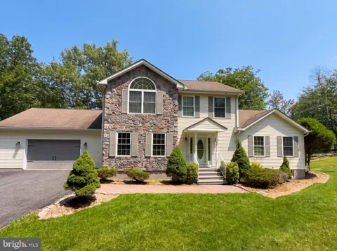 814 CLEARVIEW DRIVE