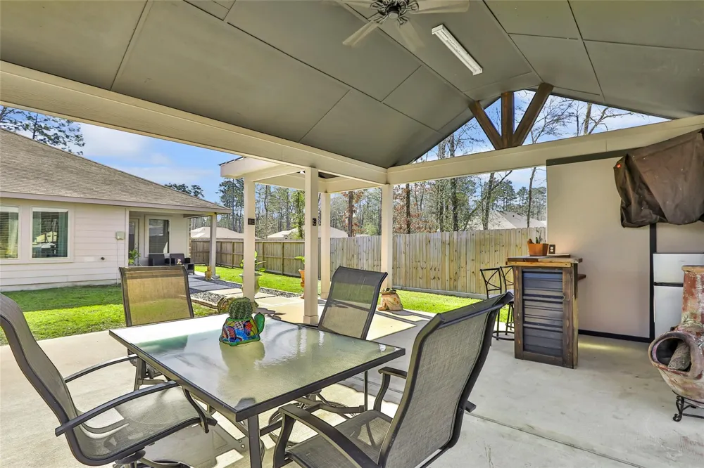 811 Republic Road New Caney, TX 77357