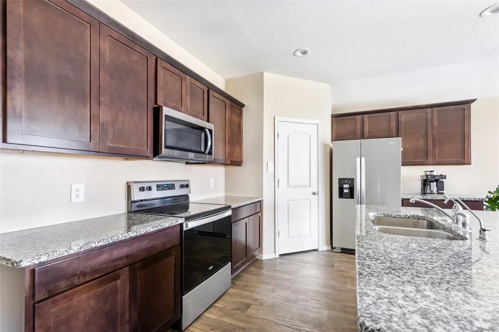 811 Republic Road New Caney, TX 77357