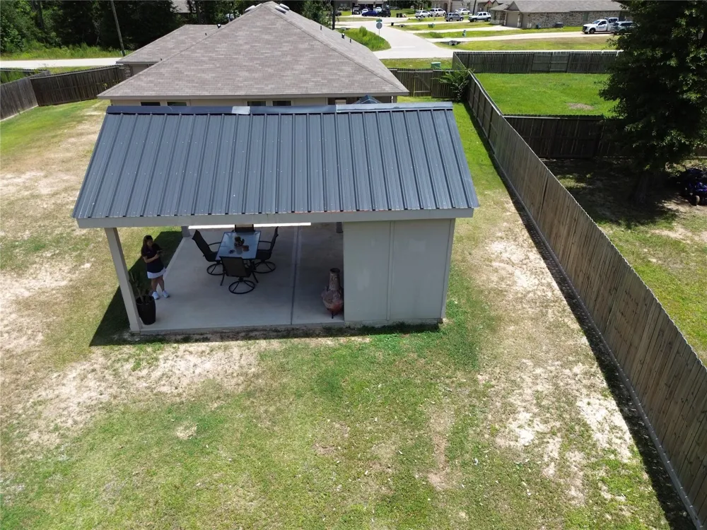 811 Republic Road New Caney, TX 77357